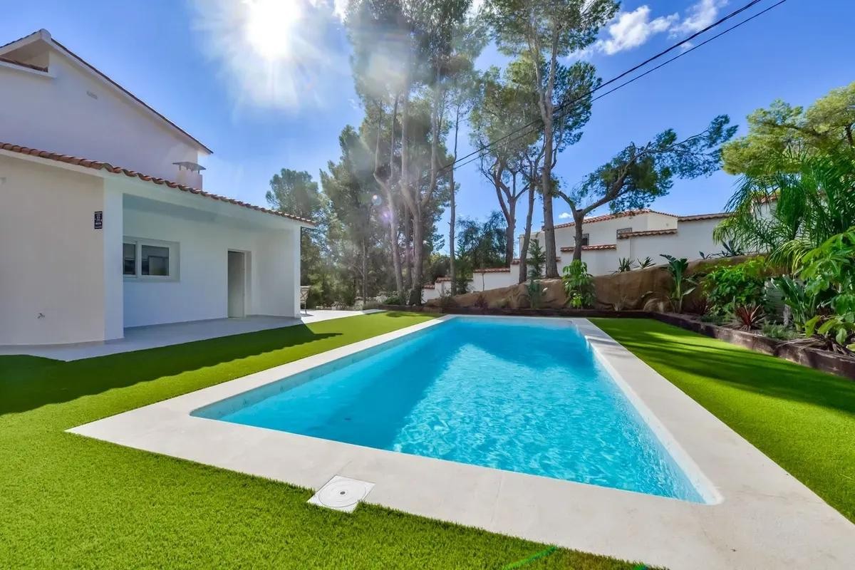 Villa in Altea, Alicante, Spain 3 bedrooms, 195 sq.m. No. 179885