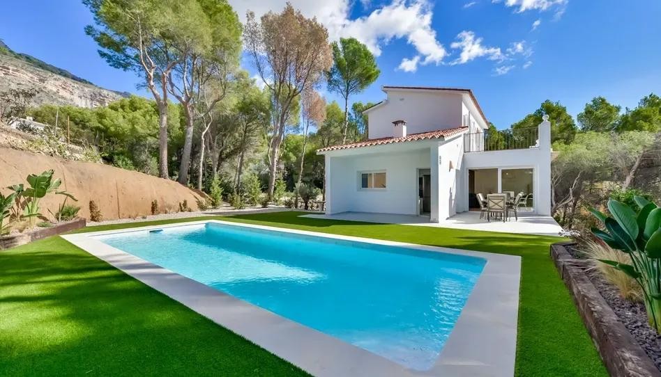 Villa in Altea, Alicante, Spain 3 bedrooms, 195 sq.m. No. 179885