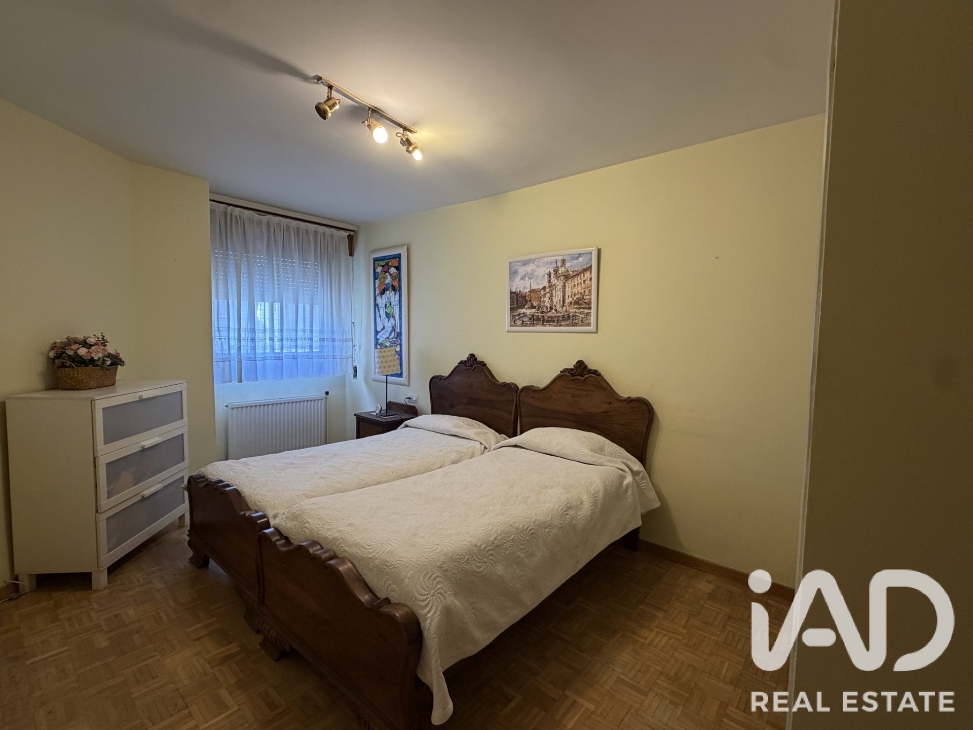 Apartment à Leon, Espagne 4 chambres, 144 m2 No. 194376