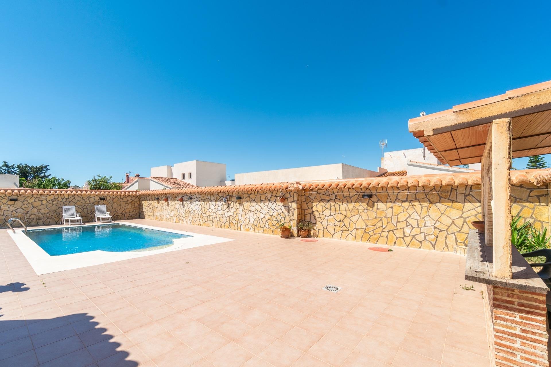 Villa à Torrevieja, Alicante, Espagne 4 chambres, 159 m2 No. 189434