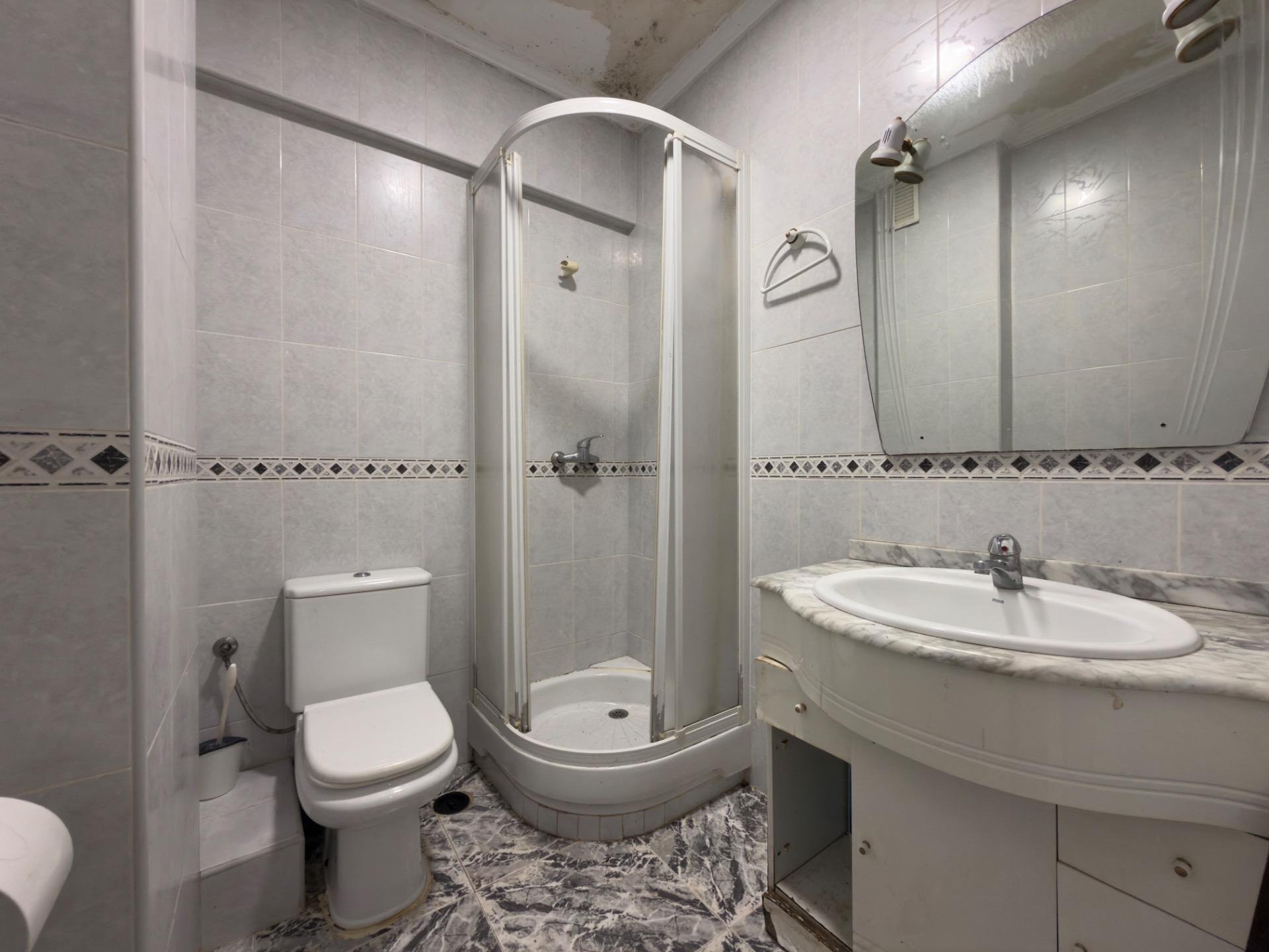 Apartamento en Alicante, España 4 dormitorios, 101 m2 No. 192267
