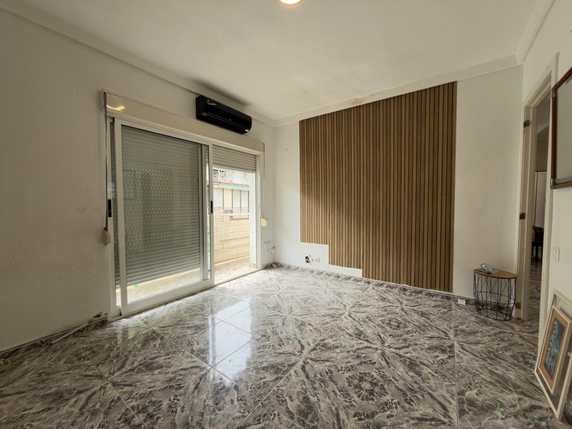 Apartamento en Alicante, España 4 dormitorios, 101 m2 No. 192267