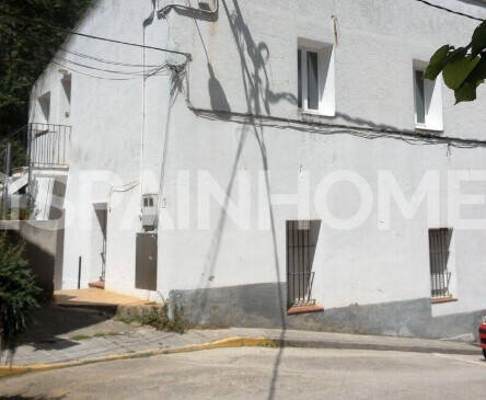 Huvila Vallromanes, Barcelona, Espanja 2495 m2 No. 166263