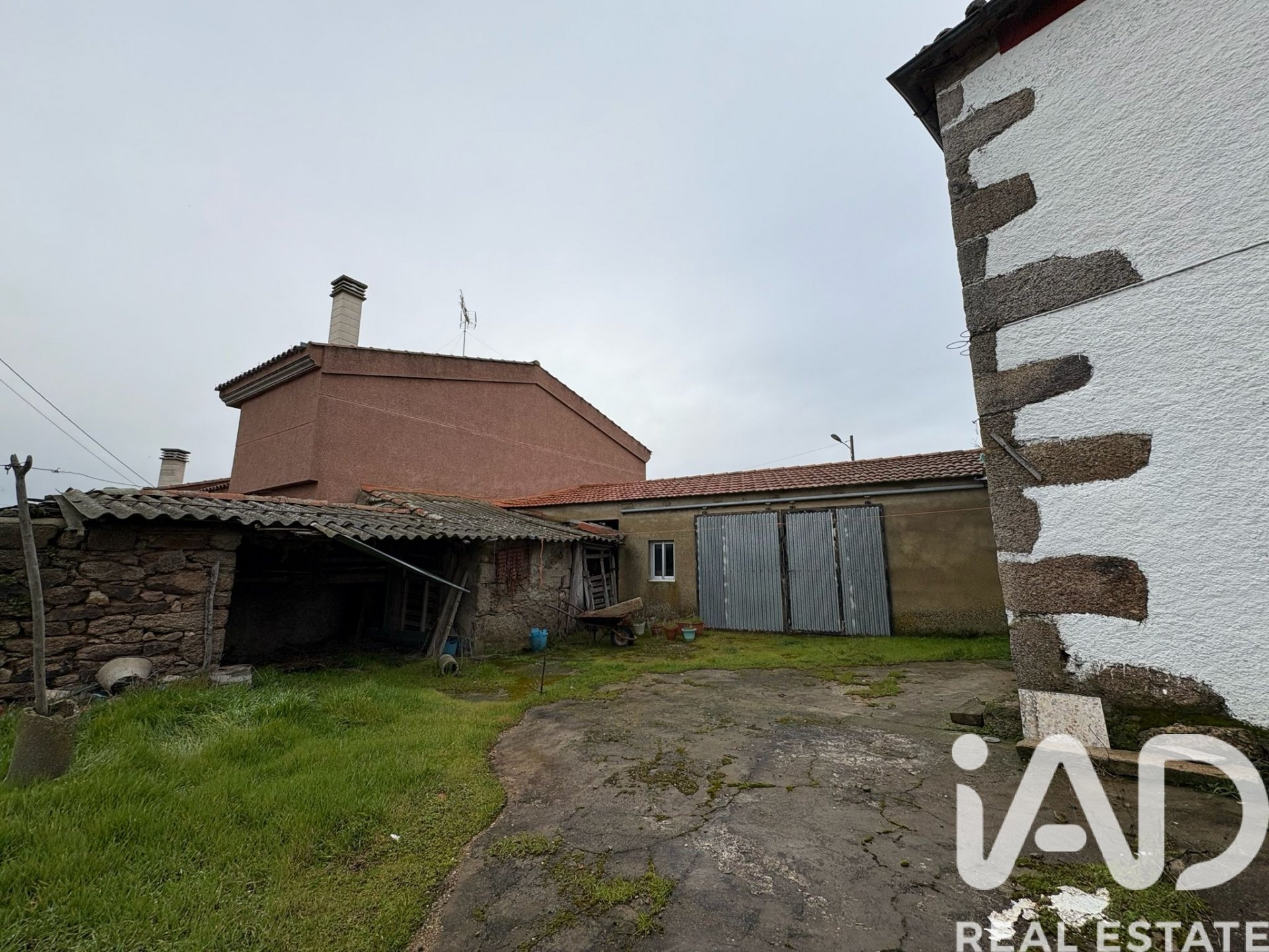Villa en Salamanca, España 8 dormitorios, 420 m2 No. 185288