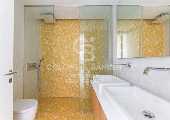 Apartment in Barcelona, Spain 2 bedrooms, 174 sq.m. No. 160397