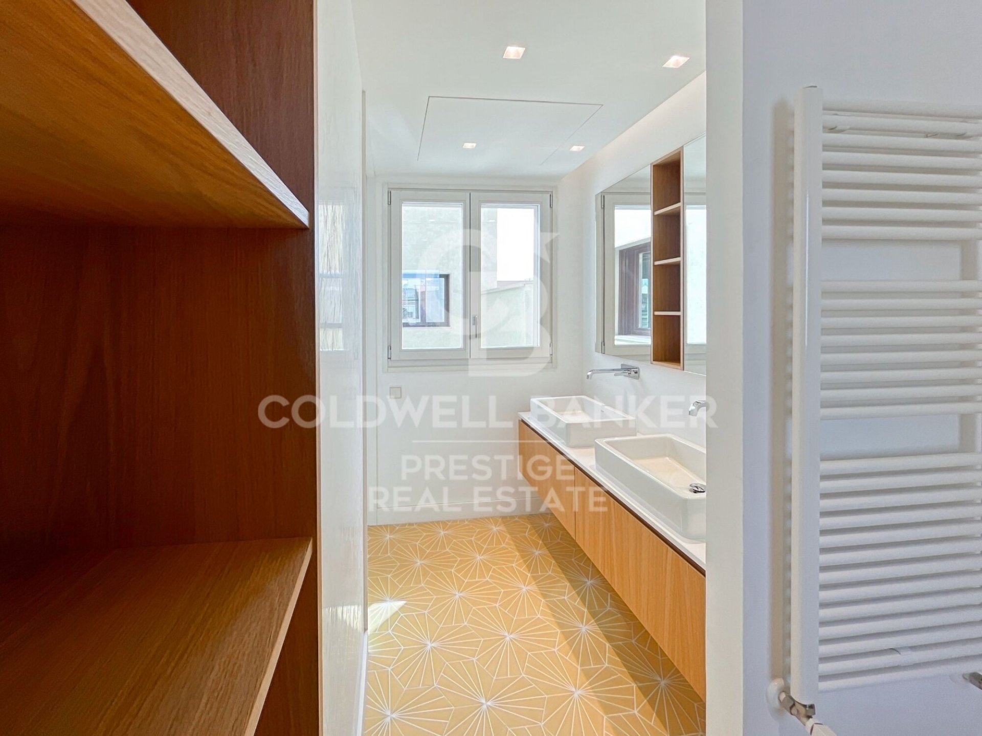 Apartment in Barcelona, Spain 2 bedrooms, 174 sq.m. No. 160397