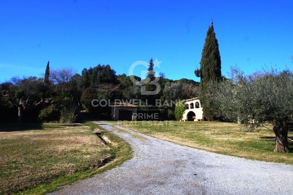 House in Girona, Spain 10 bedrooms, 1000 sq.m. No. 160403