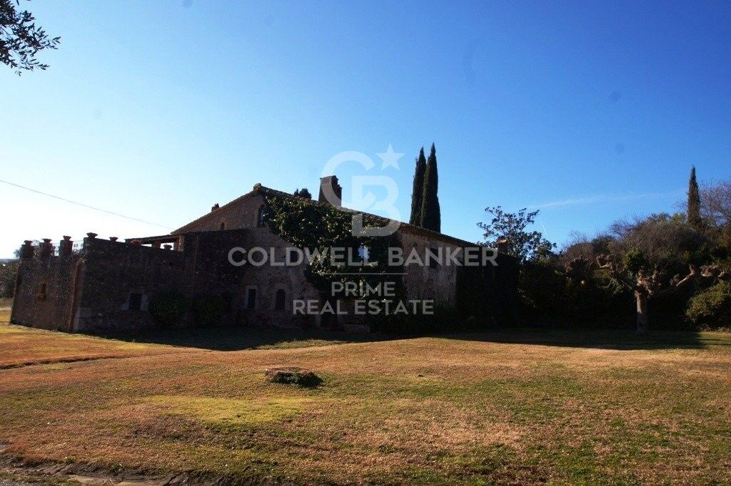 House in Girona, Spain 10 bedrooms, 1000 sq.m. No. 160403