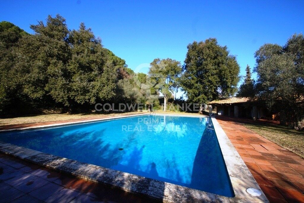 House in Girona, Spain 10 bedrooms, 1000 sq.m. No. 160403