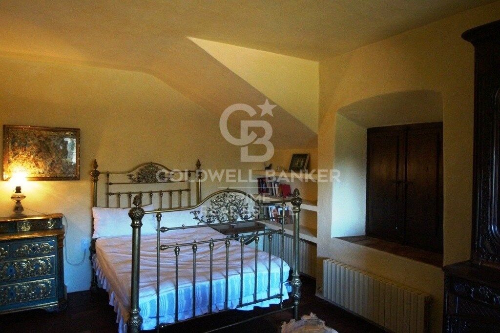 House in Girona, Spain 10 bedrooms, 1000 sq.m. No. 160403