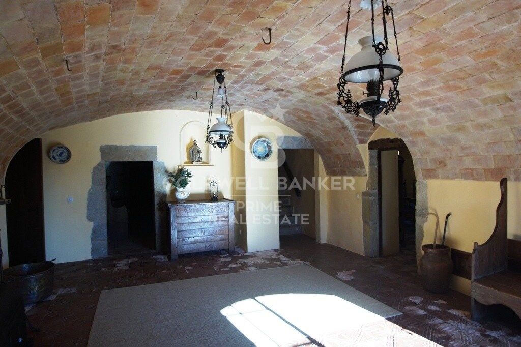 House in Girona, Spain 10 bedrooms, 1000 sq.m. No. 160403