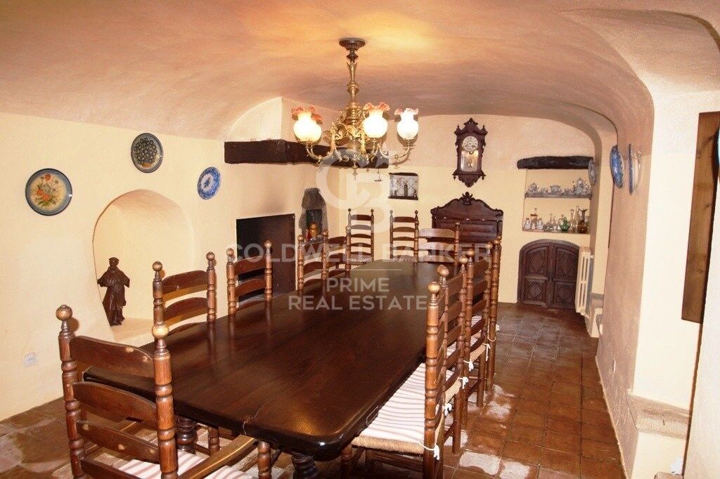 House in Girona, Spain 10 bedrooms, 1000 sq.m. No. 160403