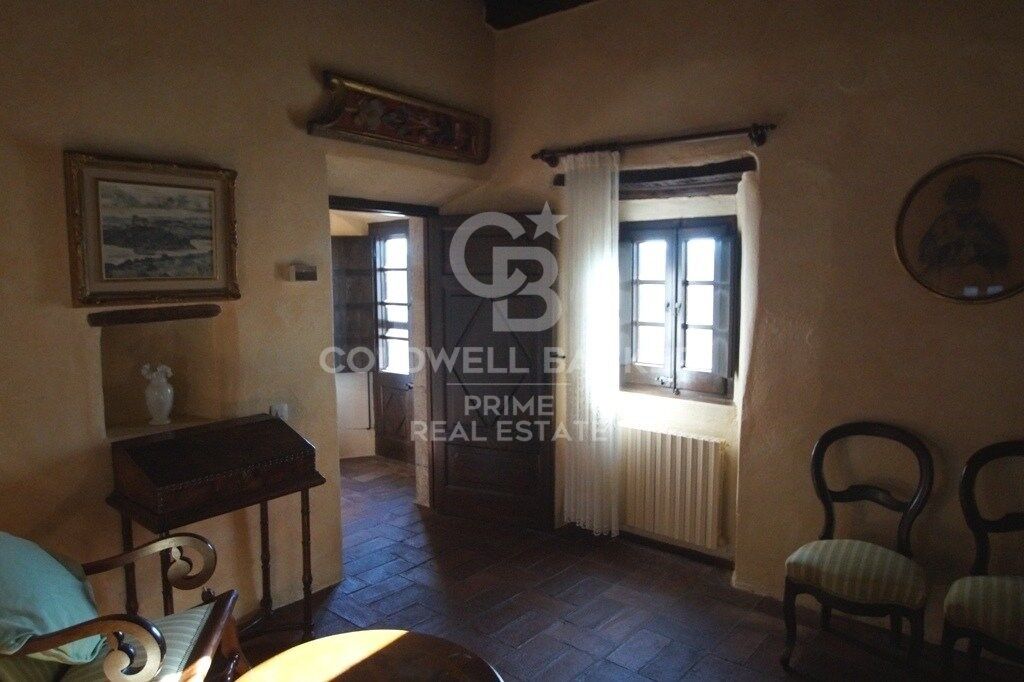 House in Girona, Spain 10 bedrooms, 1000 sq.m. No. 160403