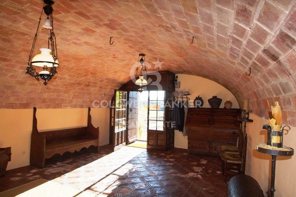 House in Girona, Spain 10 bedrooms, 1000 sq.m. No. 160403