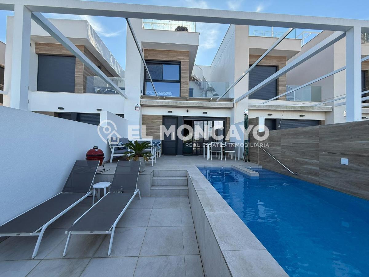 House à Rojales, Alicante, Espagne 3 chambres, 201 m2 No. 112871