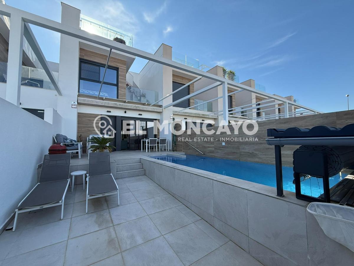 House à Rojales, Alicante, Espagne 3 chambres, 201 m2 No. 112871