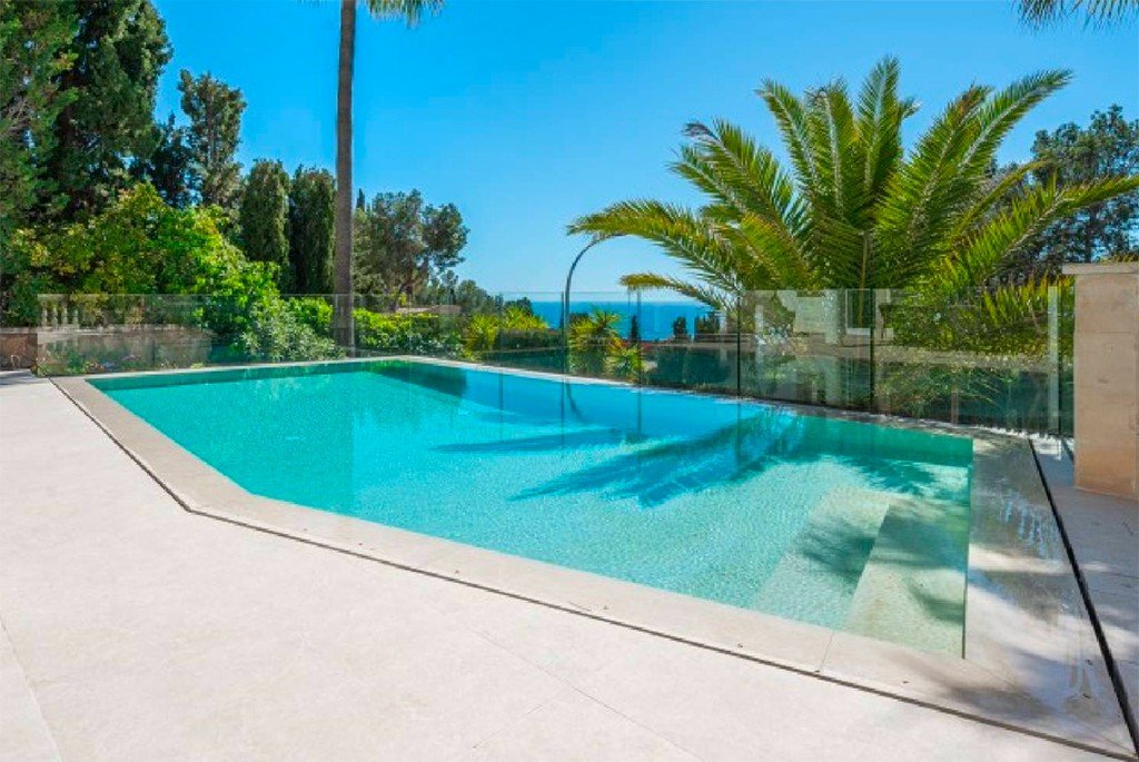 Huvila Costa D'en Blanes, Mallorca, Espanja 4 makuuhuonetta, 418 m2 No. 143479