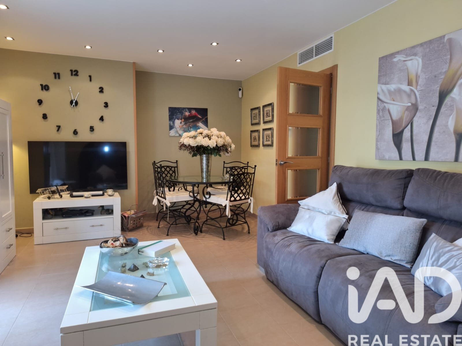 Apartment in Les Cases D'Alcanar, Tarragona, Spain 4 bedrooms, 92 sq.m. No. 173001