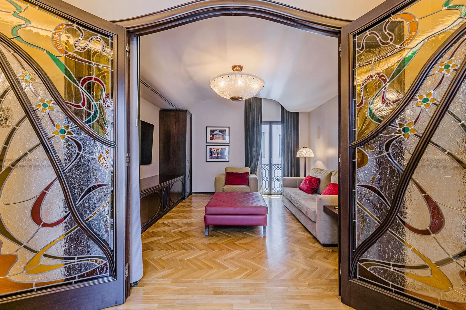 Квартира в Барселона, Испания 4 спальни,  №141298