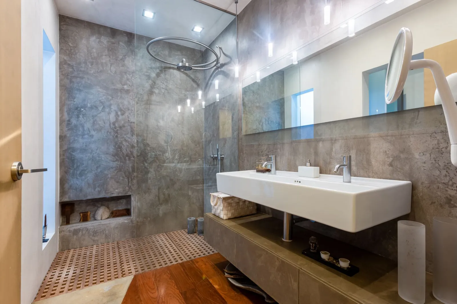 House in Montornes Del Valles, Barcelona, Spain 5 bedrooms,  No. 141300