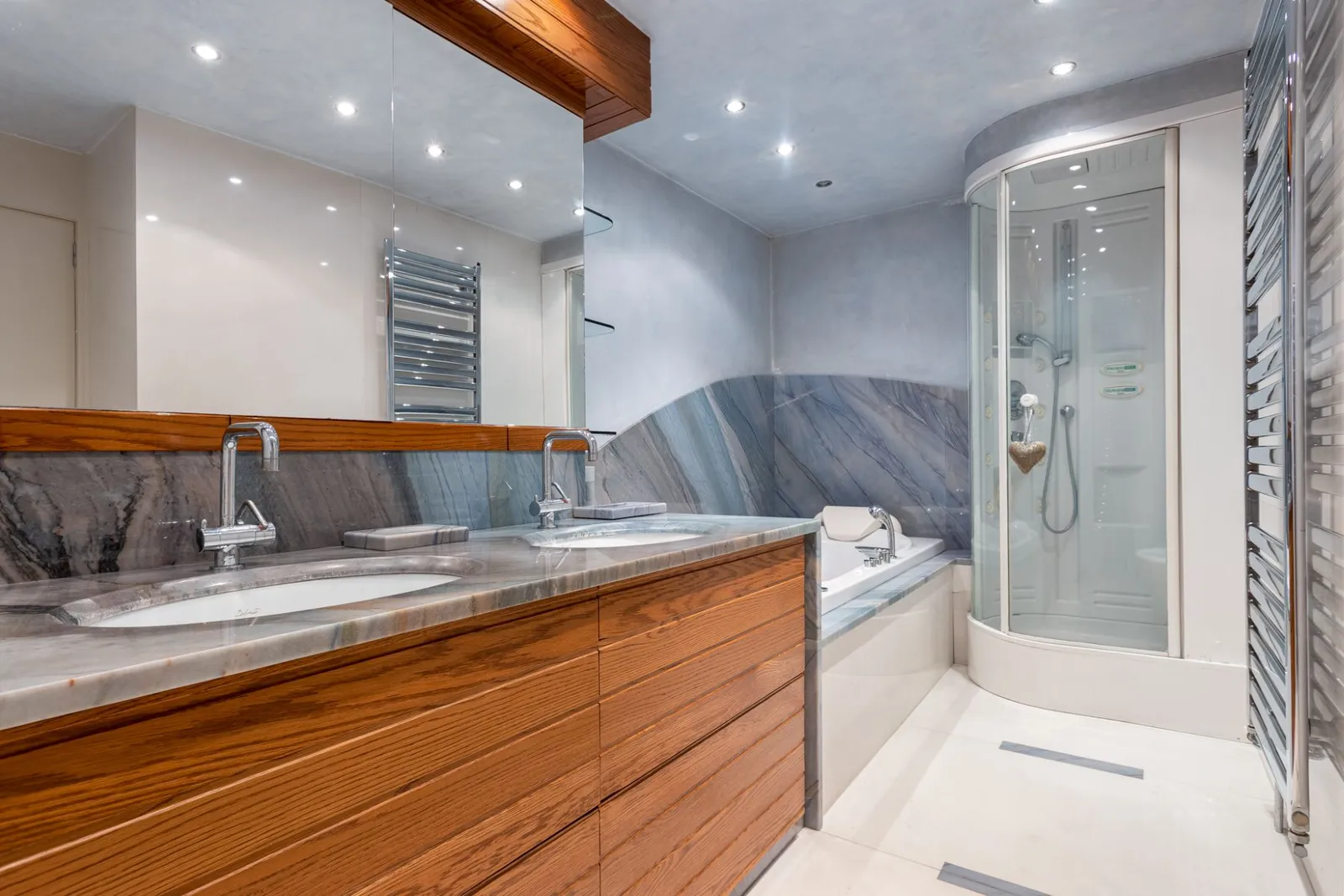 House in Montornes Del Valles, Barcelona, Spain 5 bedrooms,  No. 141300