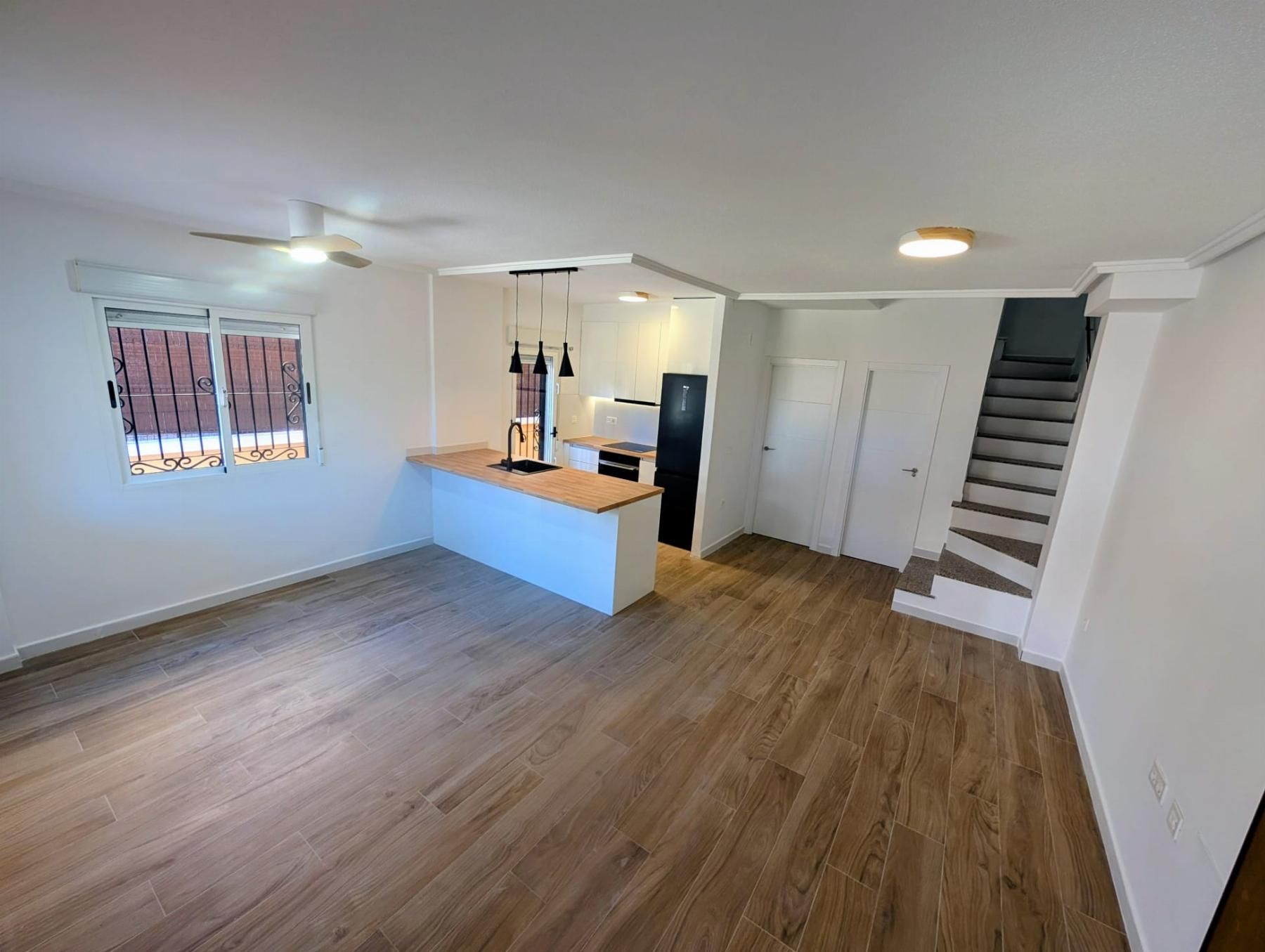 Dzīvoklis La Florida, Alicante, Spānijā 95 m2 Nr. 168270