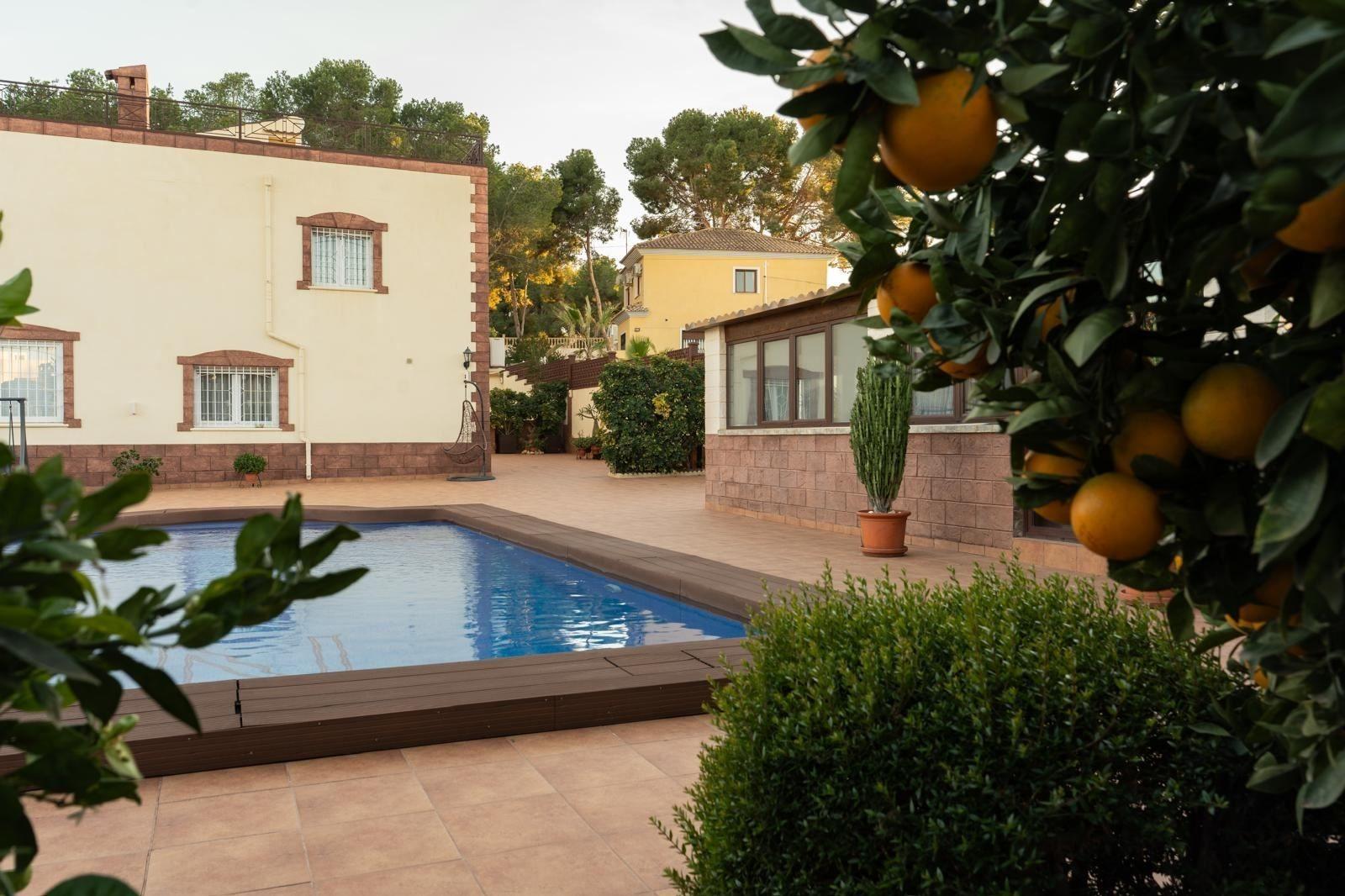 Willa w Los Balcones, Alicante, Hiszpania 7 sypialni, 312 mkw. nr 142510