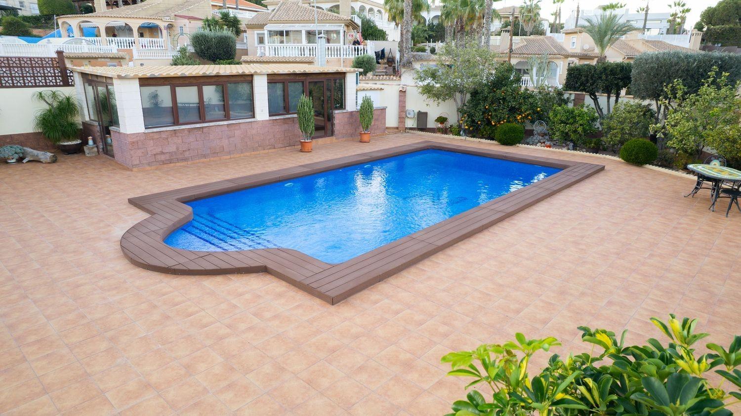 Willa w Los Balcones, Alicante, Hiszpania 7 sypialni, 312 mkw. nr 142510
