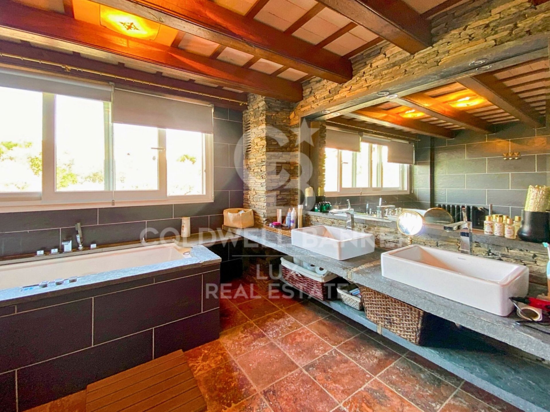 Villa en Cadaqués, Gerona, España 7 dormitorios, 575 m2 No. 160273