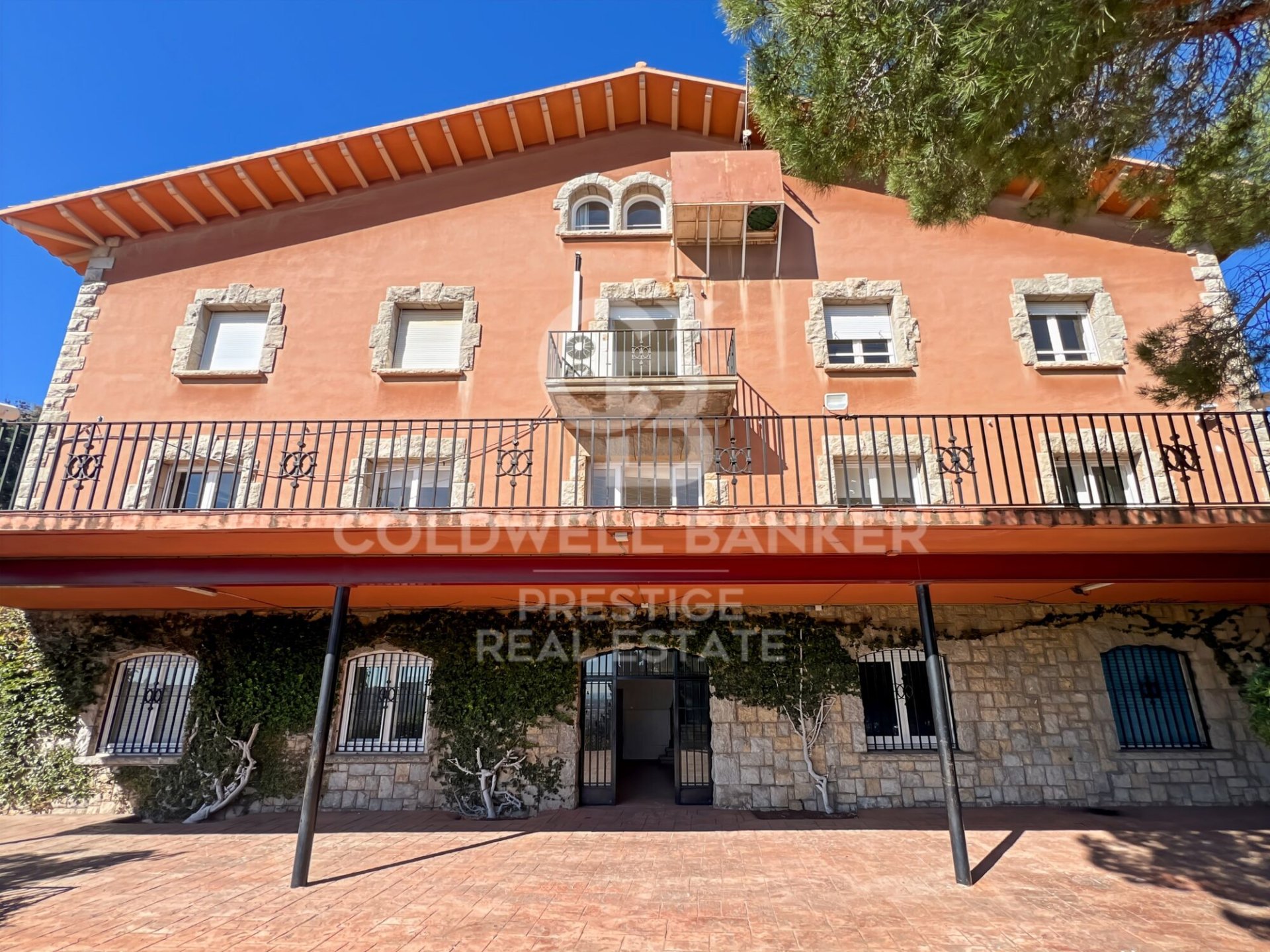Сasa en Barcelona, España 8 dormitorios, 950 m2 No. 160275