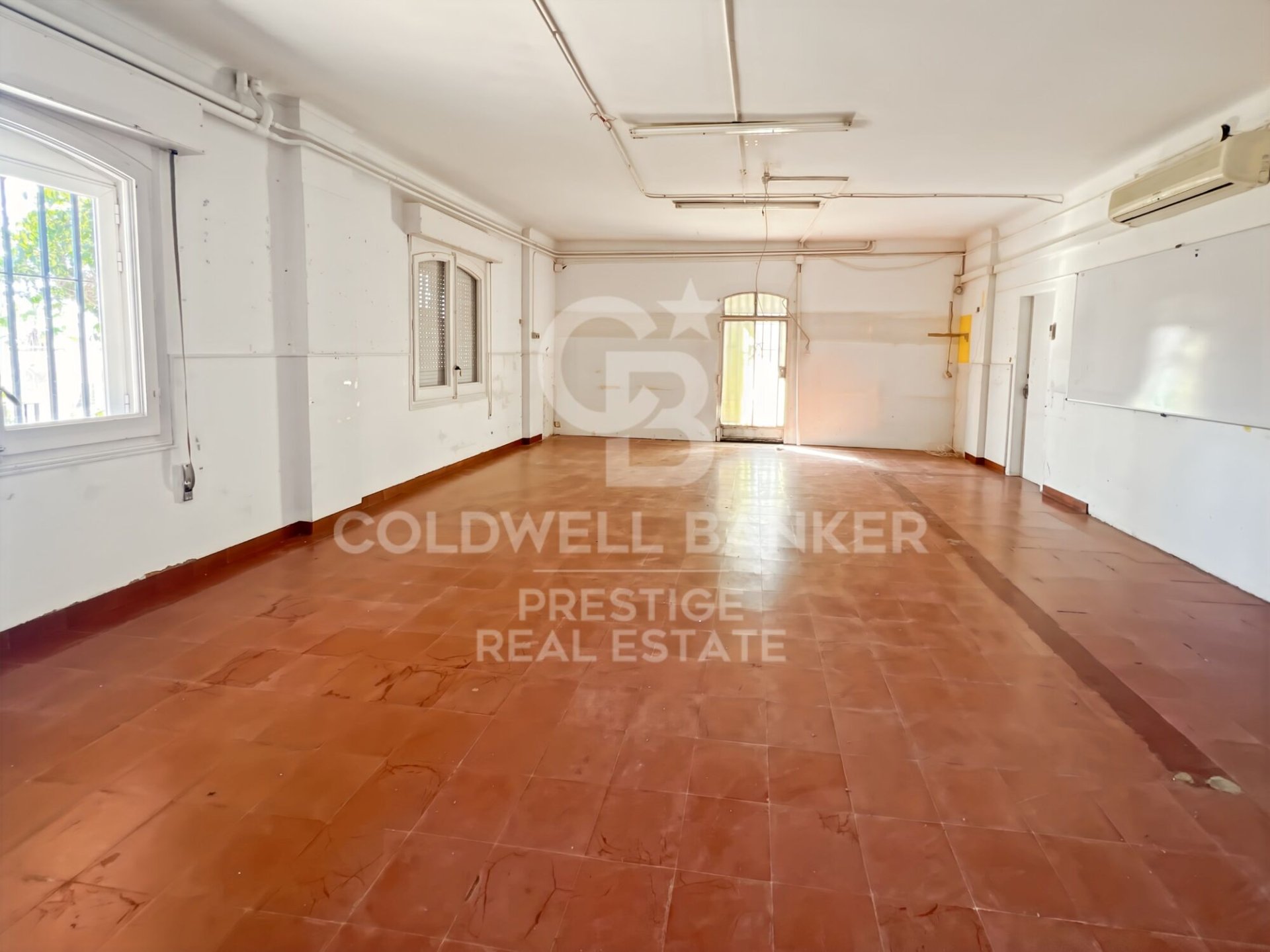 Сasa en Barcelona, España 8 dormitorios, 950 m2 No. 160275