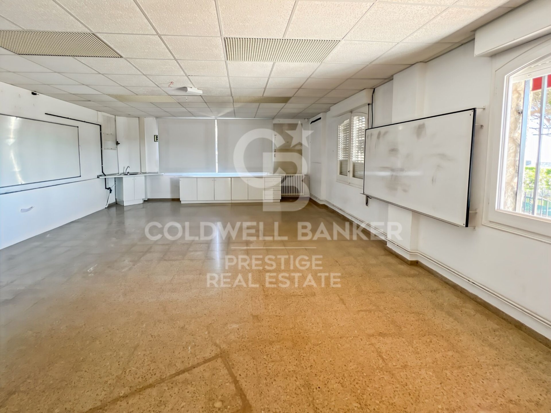 Сasa en Barcelona, España 8 dormitorios, 950 m2 No. 160275