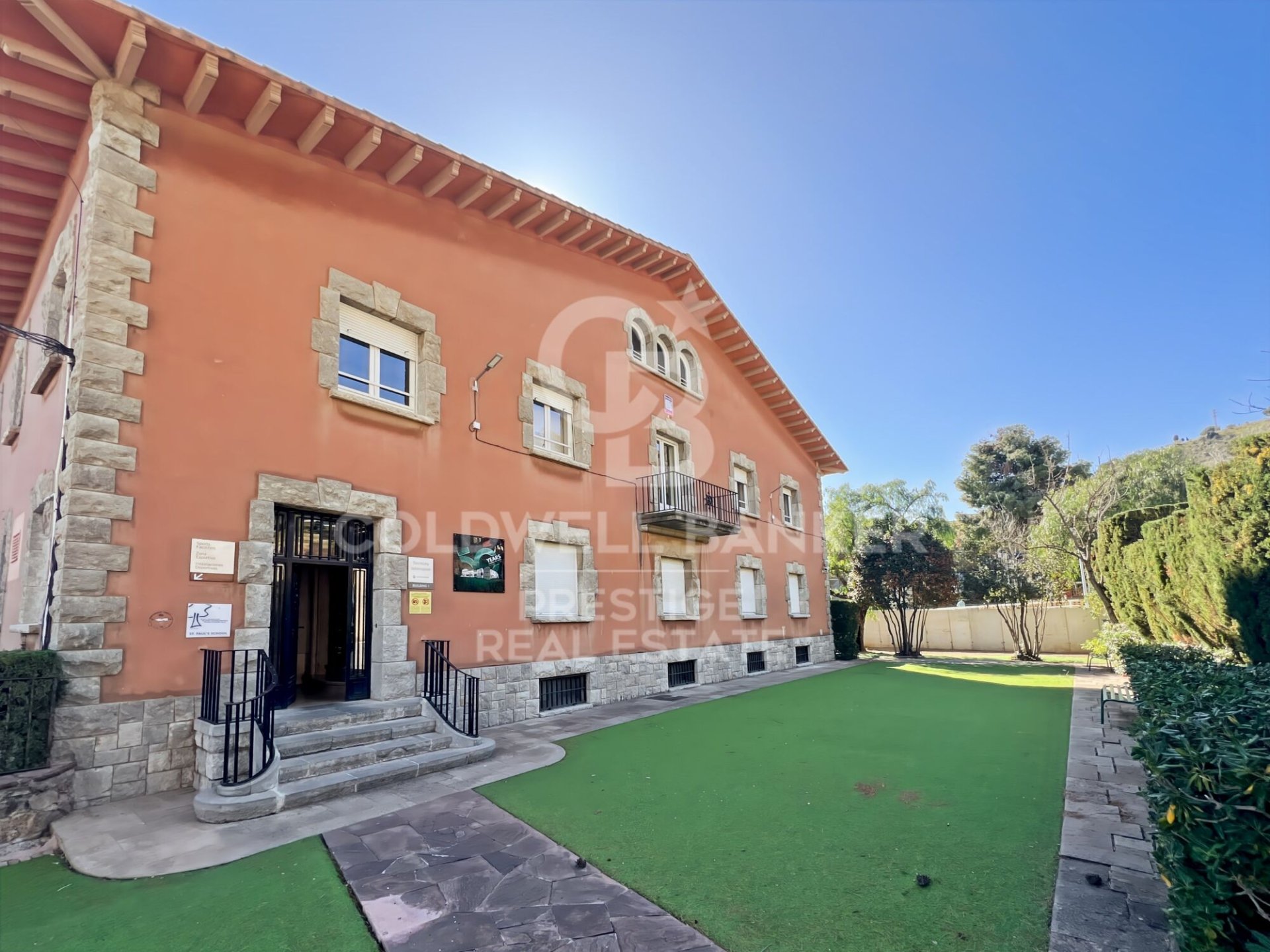 Сasa en Barcelona, España 8 dormitorios, 950 m2 No. 160275
