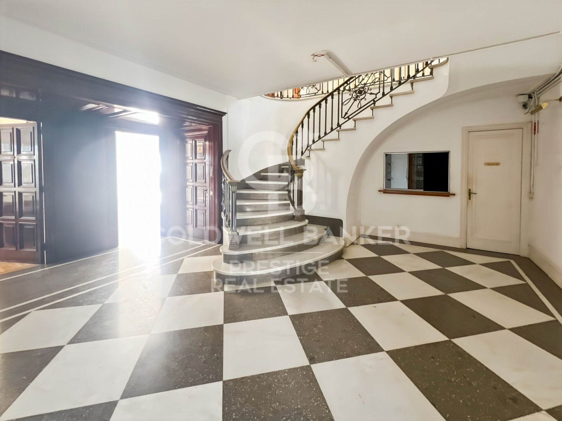 Сasa en Barcelona, España 8 dormitorios, 950 m2 No. 160275