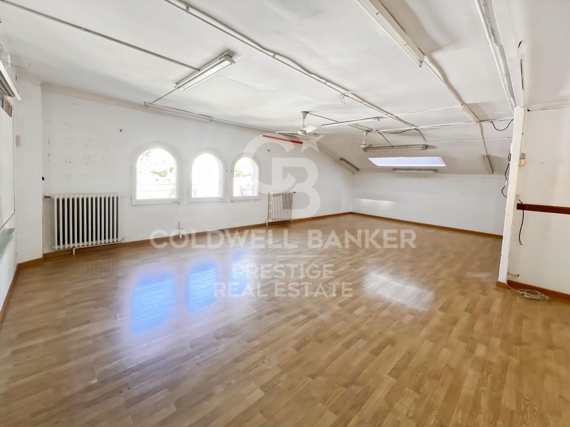 Сasa en Barcelona, España 8 dormitorios, 950 m2 No. 160275