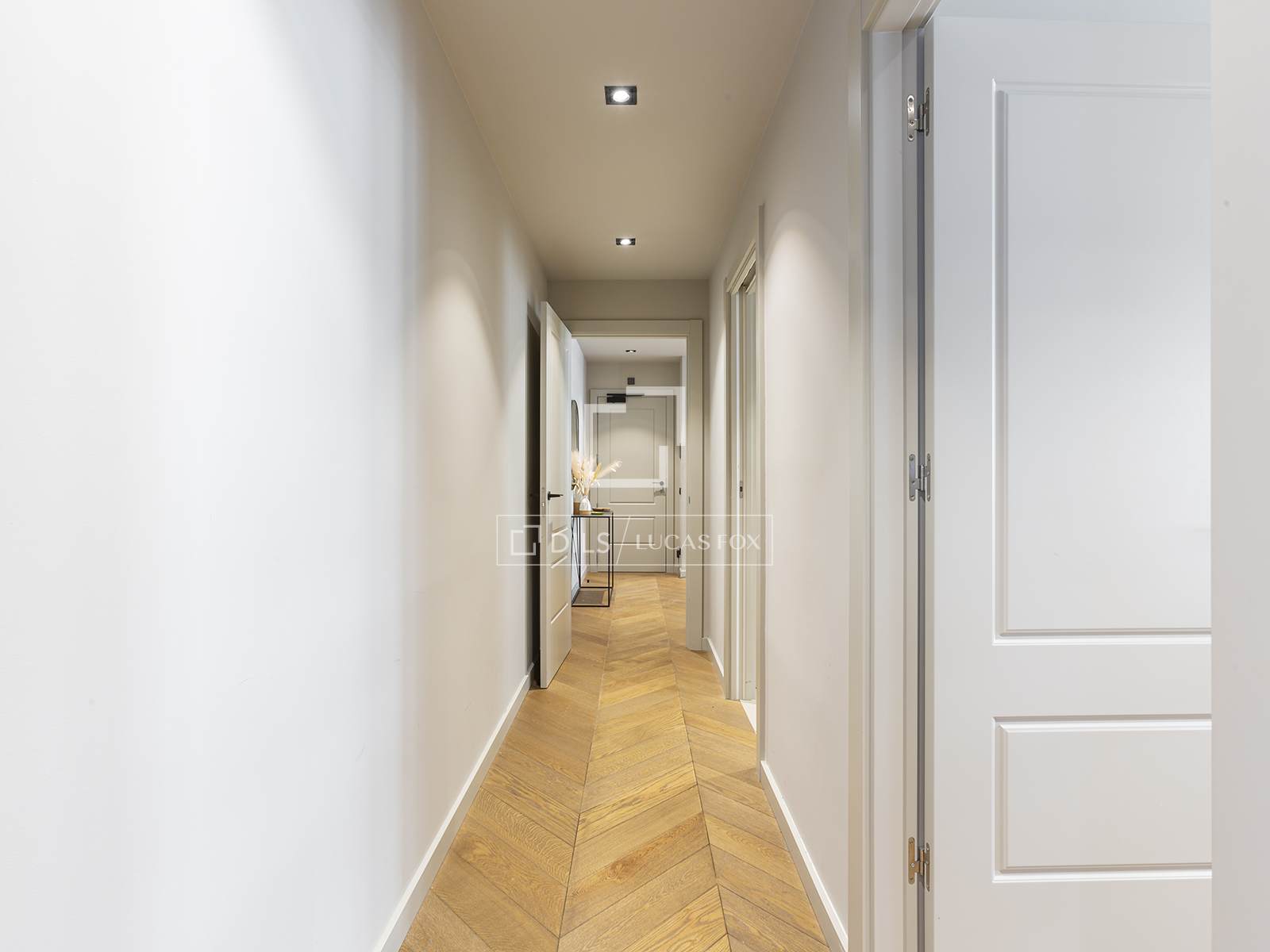 Huoneisto Barcelona, Espanja 2 makuuhuonetta, 85 m2 No. 150387