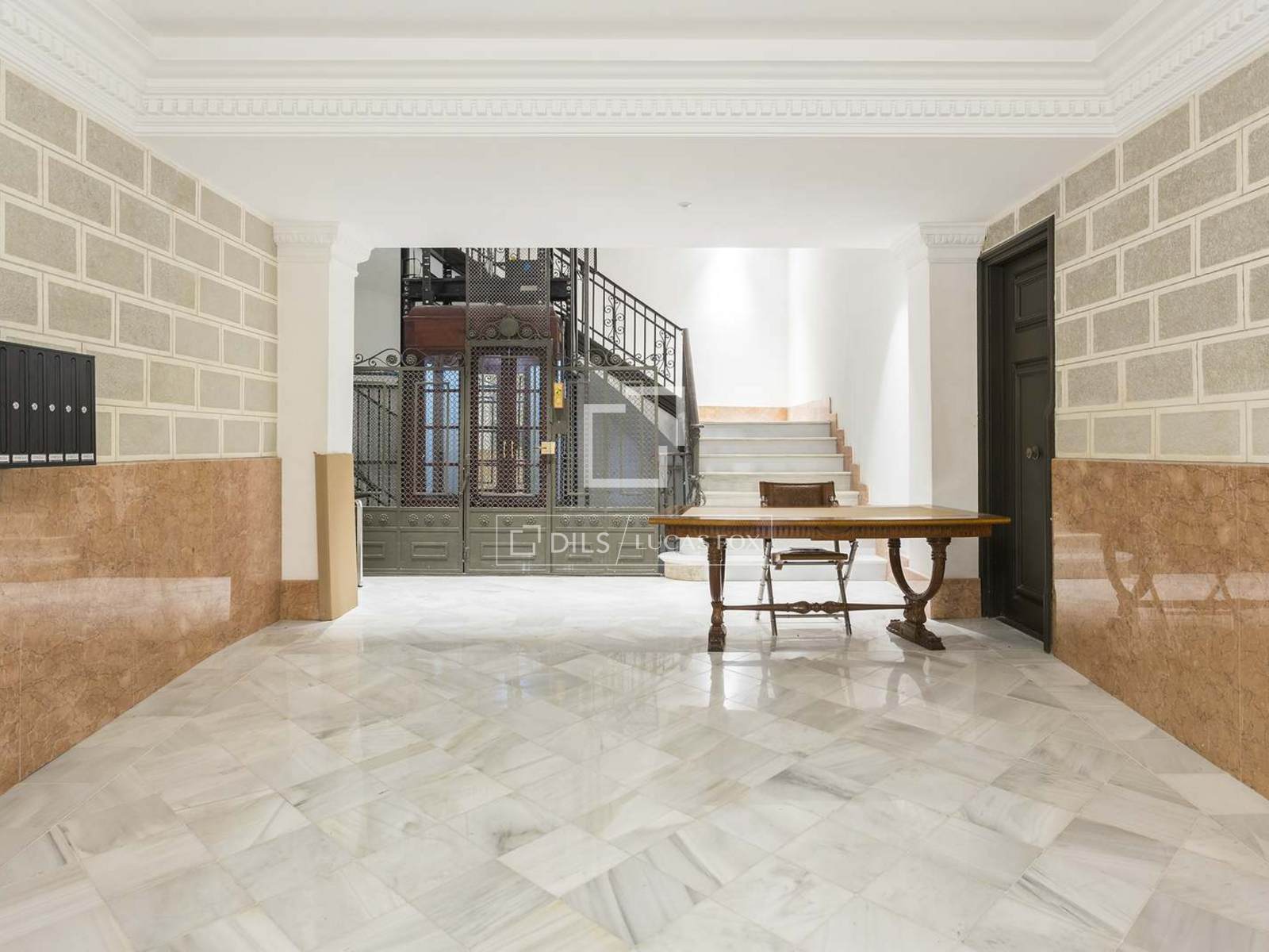 Huoneisto Barcelona, Espanja 2 makuuhuonetta, 85 m2 No. 150387