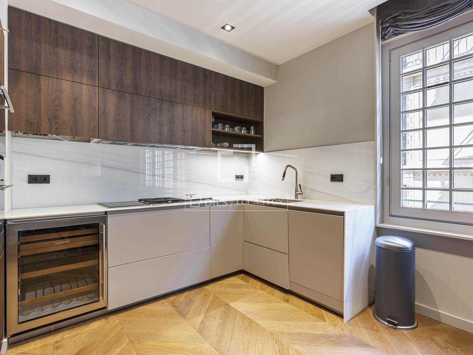 Huoneisto Barcelona, Espanja 2 makuuhuonetta, 85 m2 No. 150387