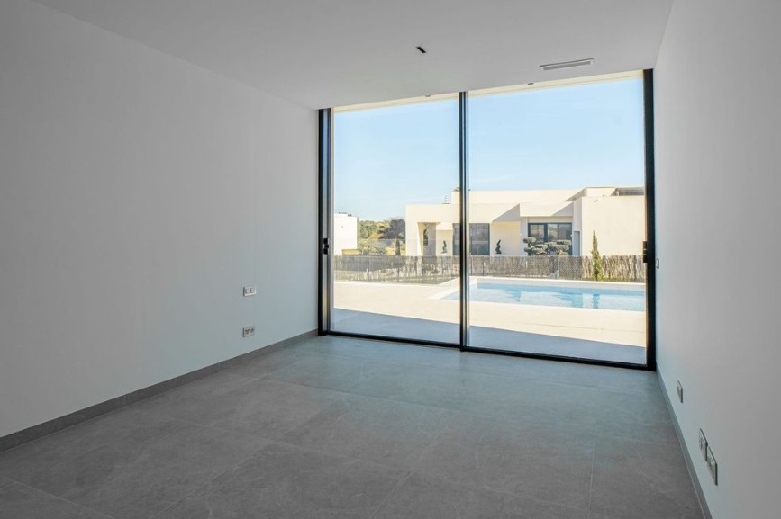 Villa in Campoamor, Alicante, Spain 3 bedrooms, 806 sq.m. No. 145099