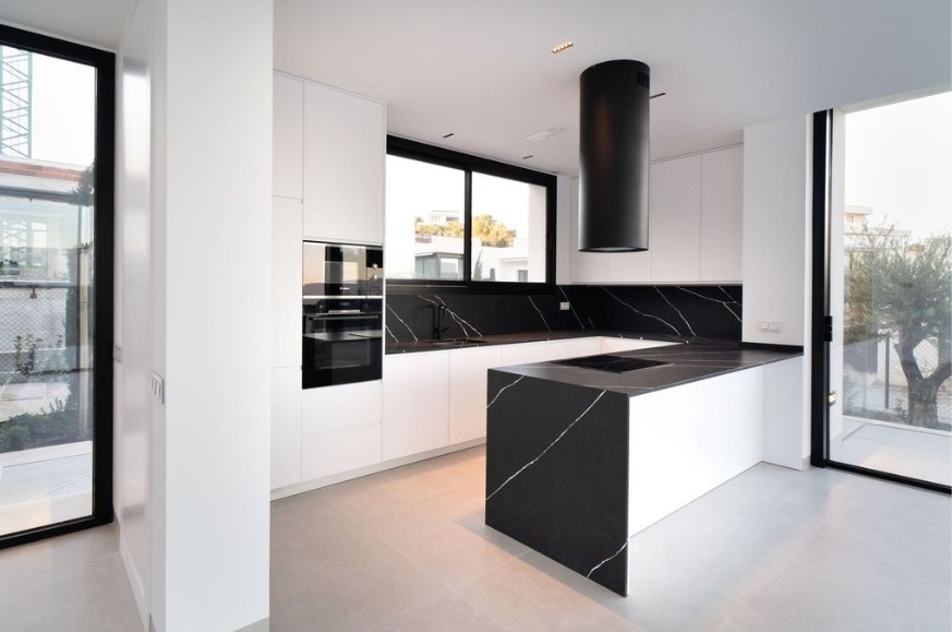 Villa in Campoamor, Alicante, Spain 3 bedrooms, 806 sq.m. No. 145099