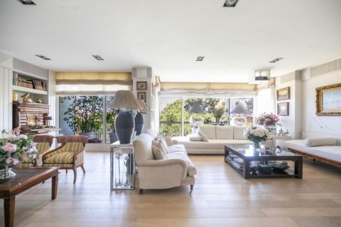 Apartment à Barcelona, Espagne 5 chambres,  No. 141016