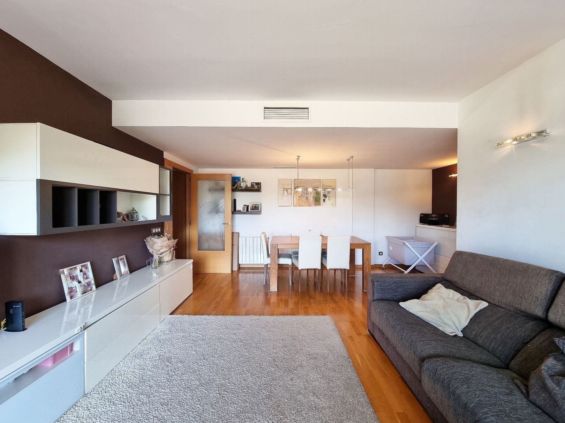 Apartamento en Sant Cugat del Vallès, Barcelona, España 4 dormitorios,  No. 141011