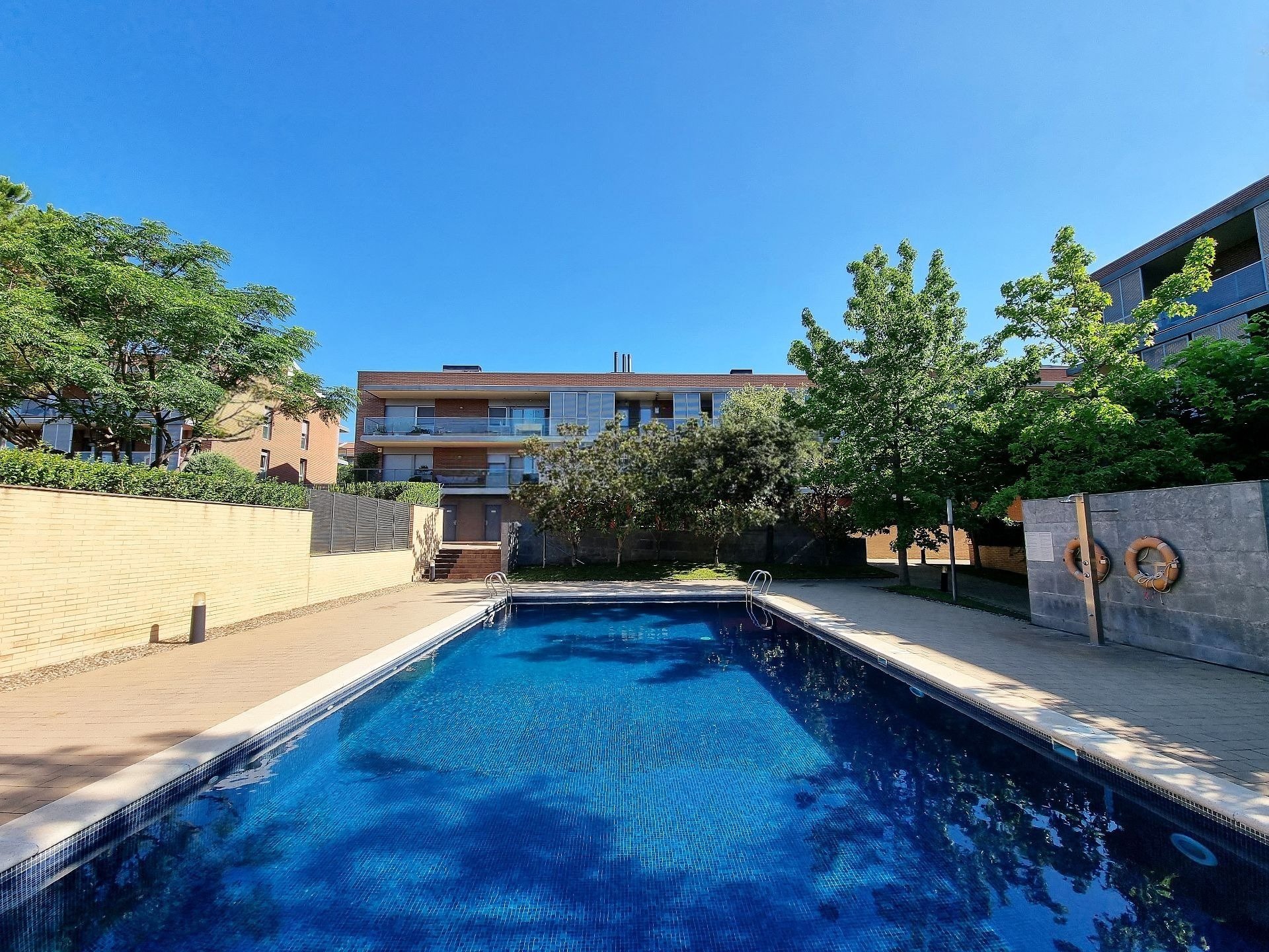 Apartamento en Sant Cugat del Vallès, Barcelona, España 4 dormitorios,  No. 141011