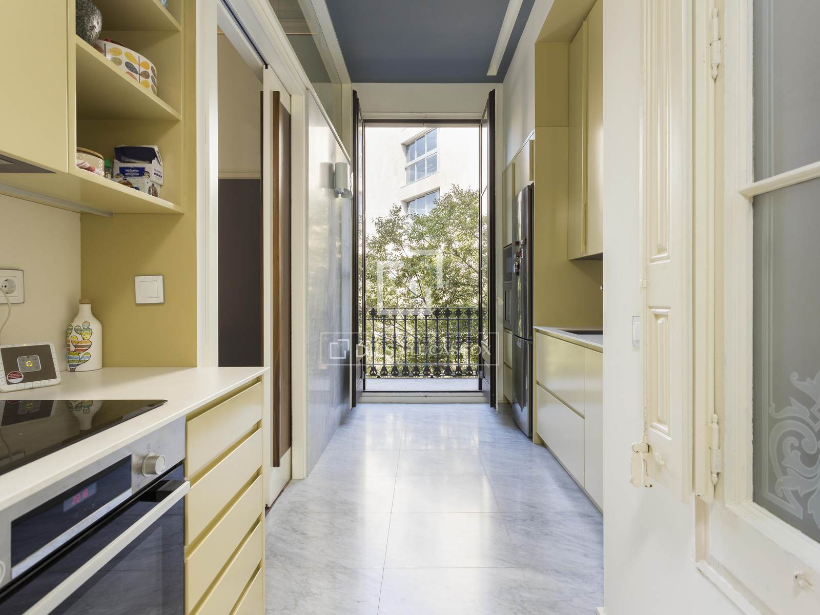 Apartment à Barcelona, Espagne 3 chambres, 144 m2 No. 168923