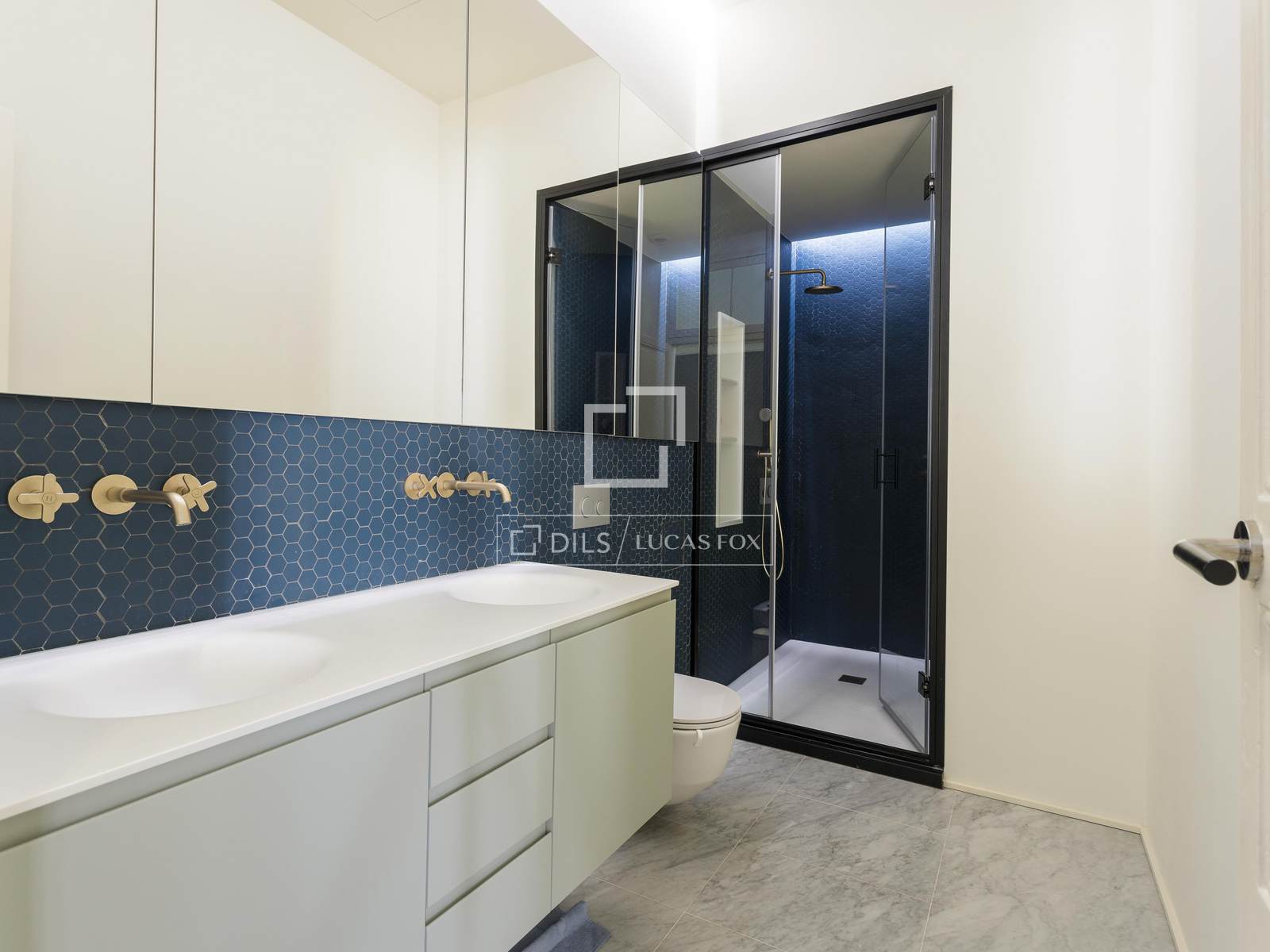 Apartment à Barcelona, Espagne 3 chambres, 144 m2 No. 168923