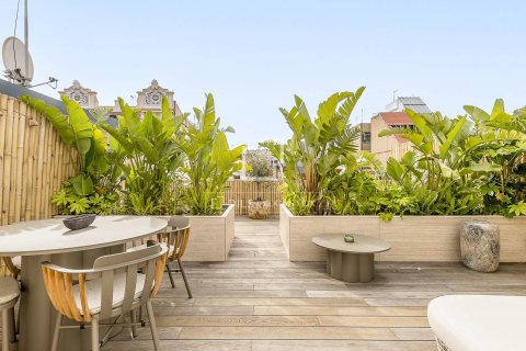 Penthauss Barcelona, Spānijā 1 istaba, 52 m2 Nr. 168928