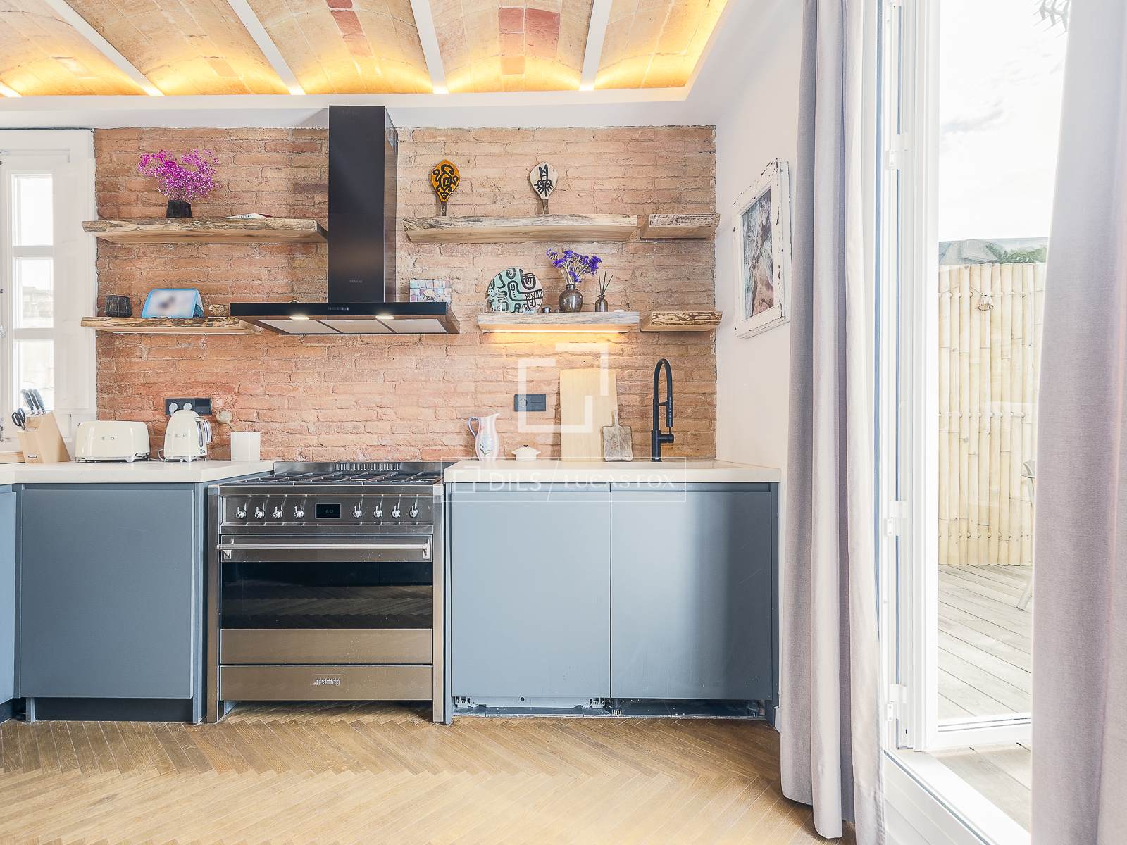 Penthauss Barcelona, Spānijā 1 istaba, 52 m2 Nr. 168928