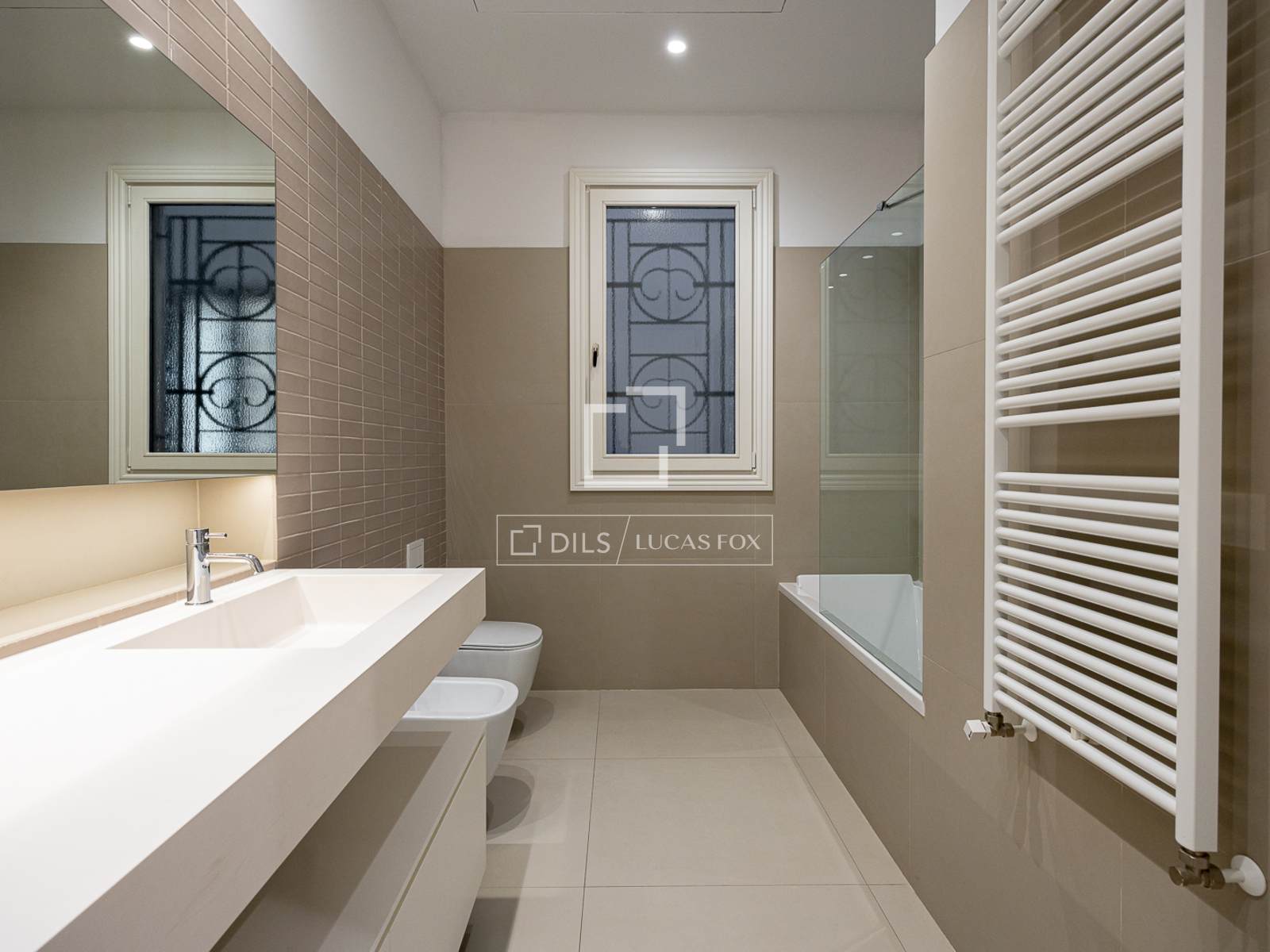 Dzīvoklis Barcelona, Spānijā 3 istabas, 170 m2 Nr. 168925