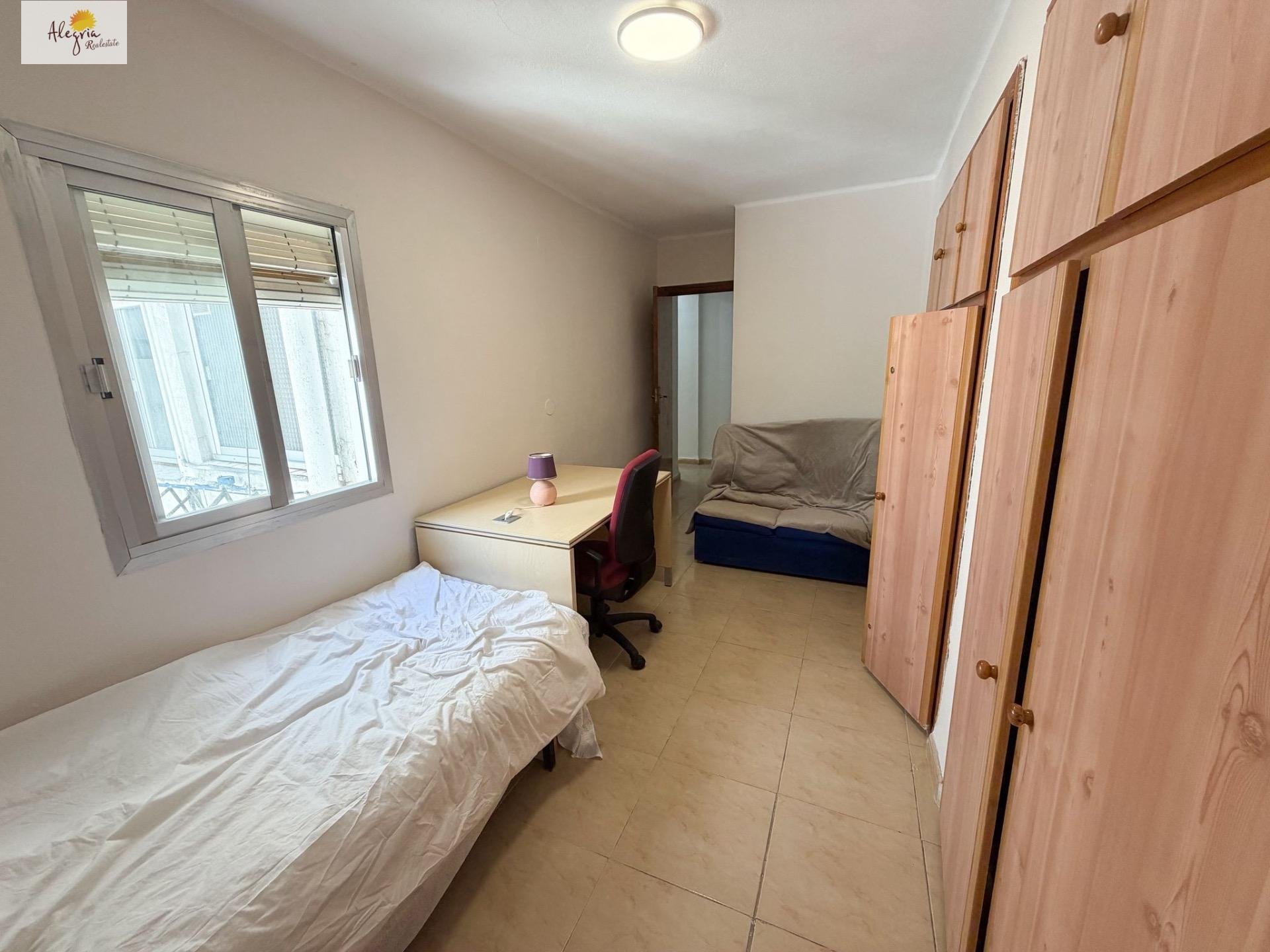Apartamento en Massanassa, València, España 1 dormitorio, 70 m2 No. 183007