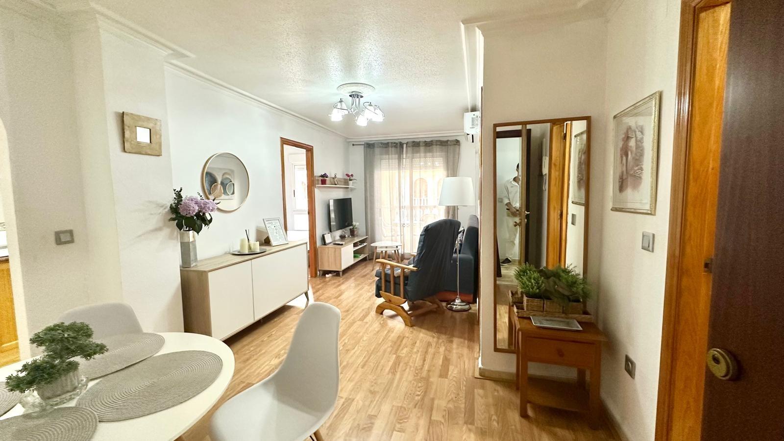 Apartment in Torrevieja, Alicante, Spain 58 sq.m. No. 183005